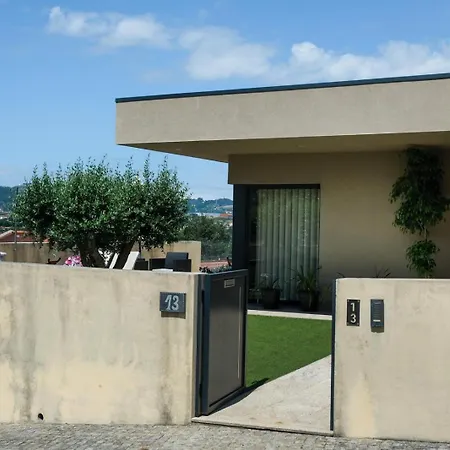 Casa Moderna Na Aldeia 펜션 *