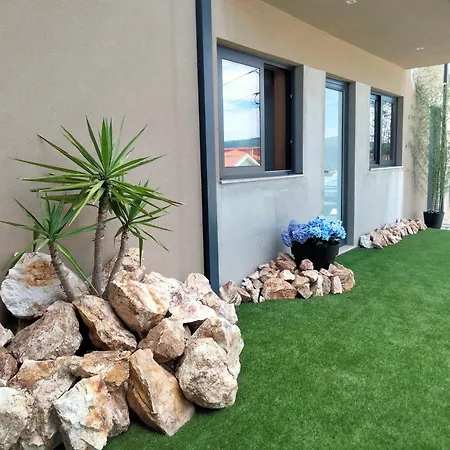 Casa Moderna Na Aldeia