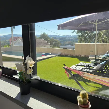 Casa Moderna Na Aldeia *