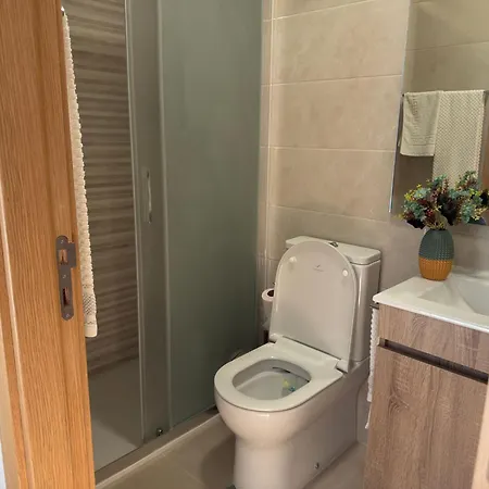 Casa Moderna Na Aldeia بيت للعطل *