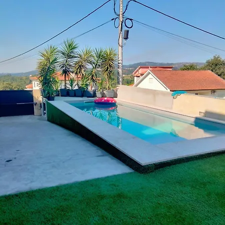Hébergement de vacances Casa Moderna Na Aldeia Marco de Canavezes