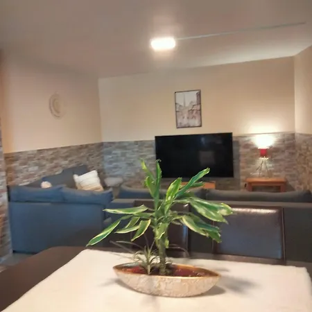 Casa Moderna Na Aldeia Marco de Canavezes