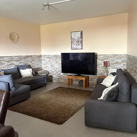 Casa Moderna Na Aldeia Marco de Canavezes