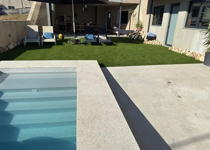 Casa Moderna Na Aldeia