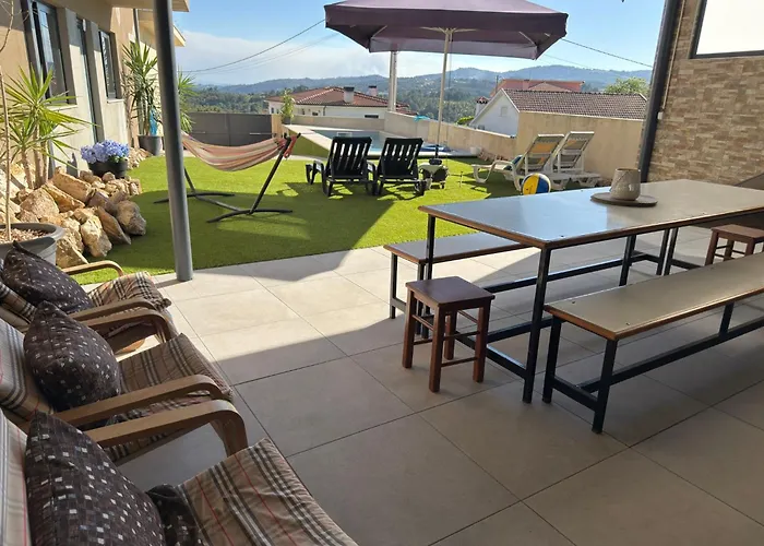 Casa Moderna Na Aldeia * Marco de Canavezes