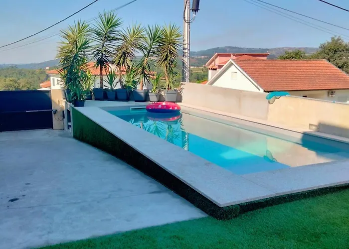 Casa de Férias Casa Moderna Na Aldeia Marco de Canavezes