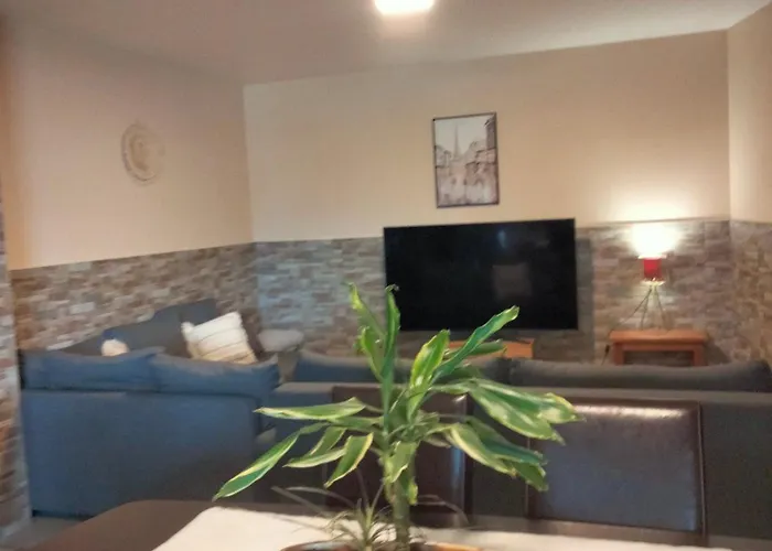 Casa Moderna Na Aldeia Marco de Canavezes